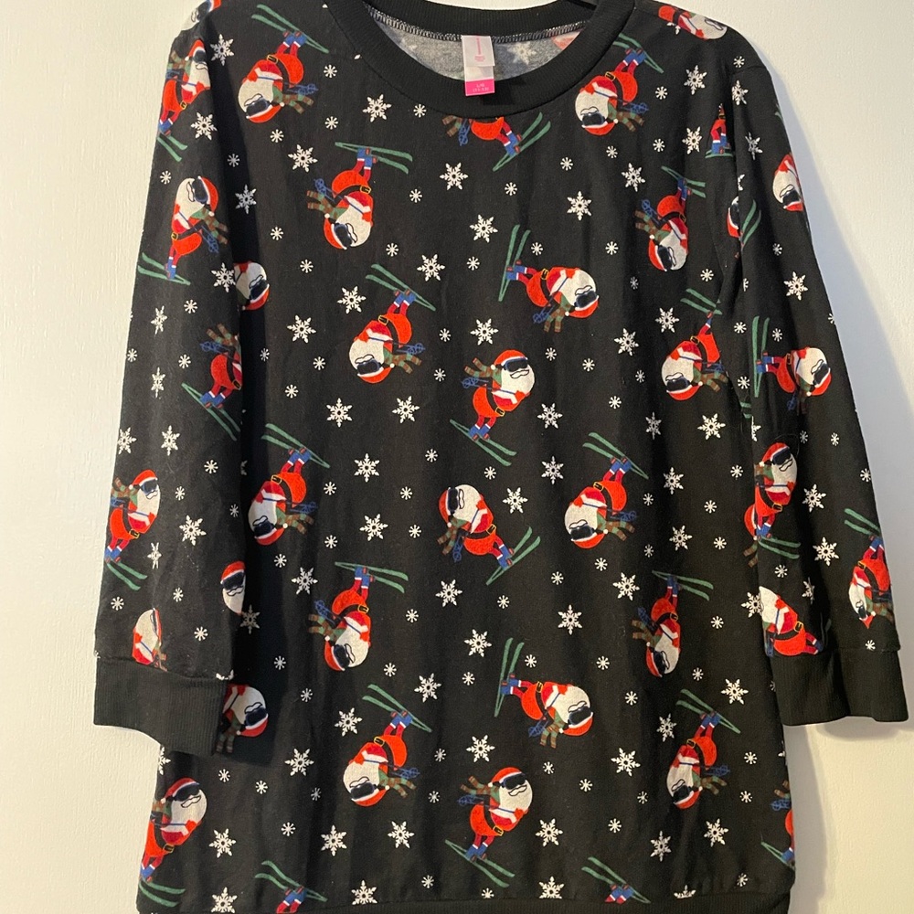 Juniors No Boundaries Black Holiday Sweater